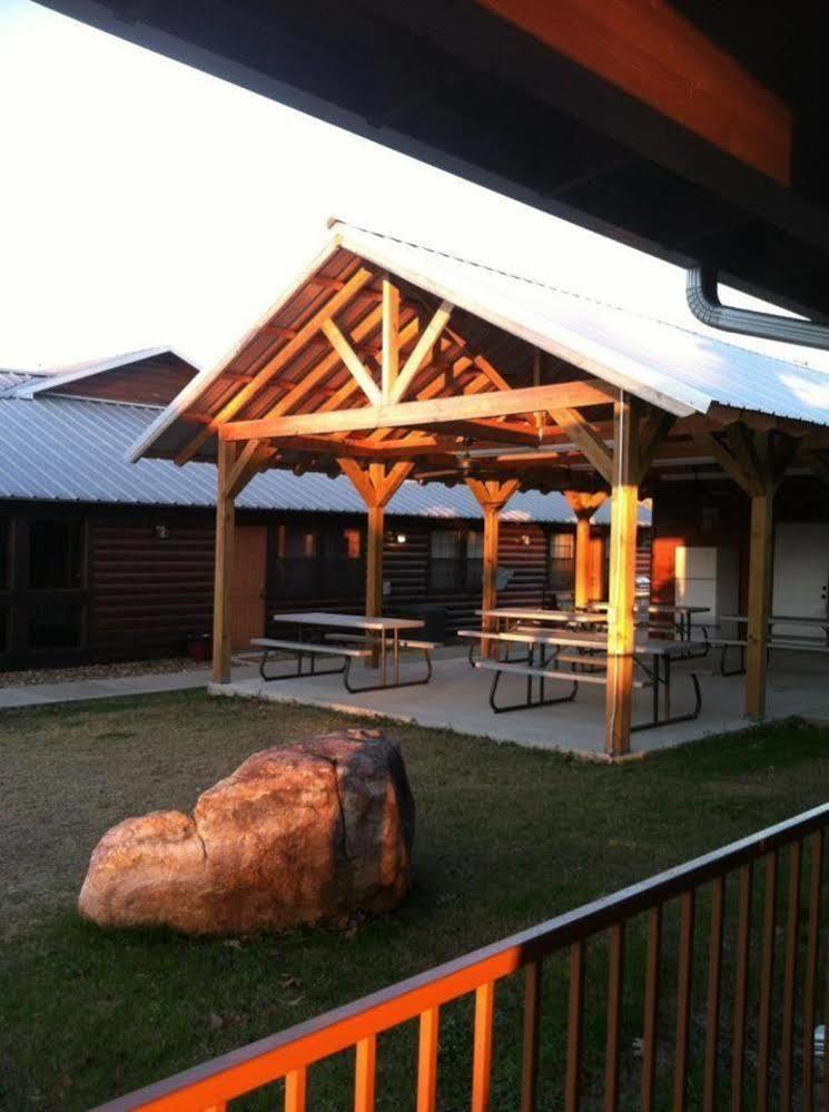 Hochatown Country Lodge מראה חיצוני תמונה